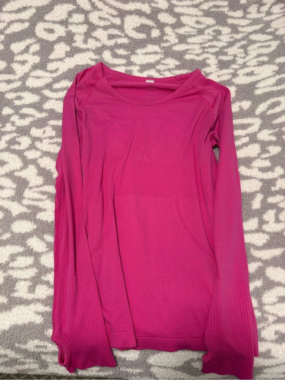 Pink lululemon long sleeve swiftly tech